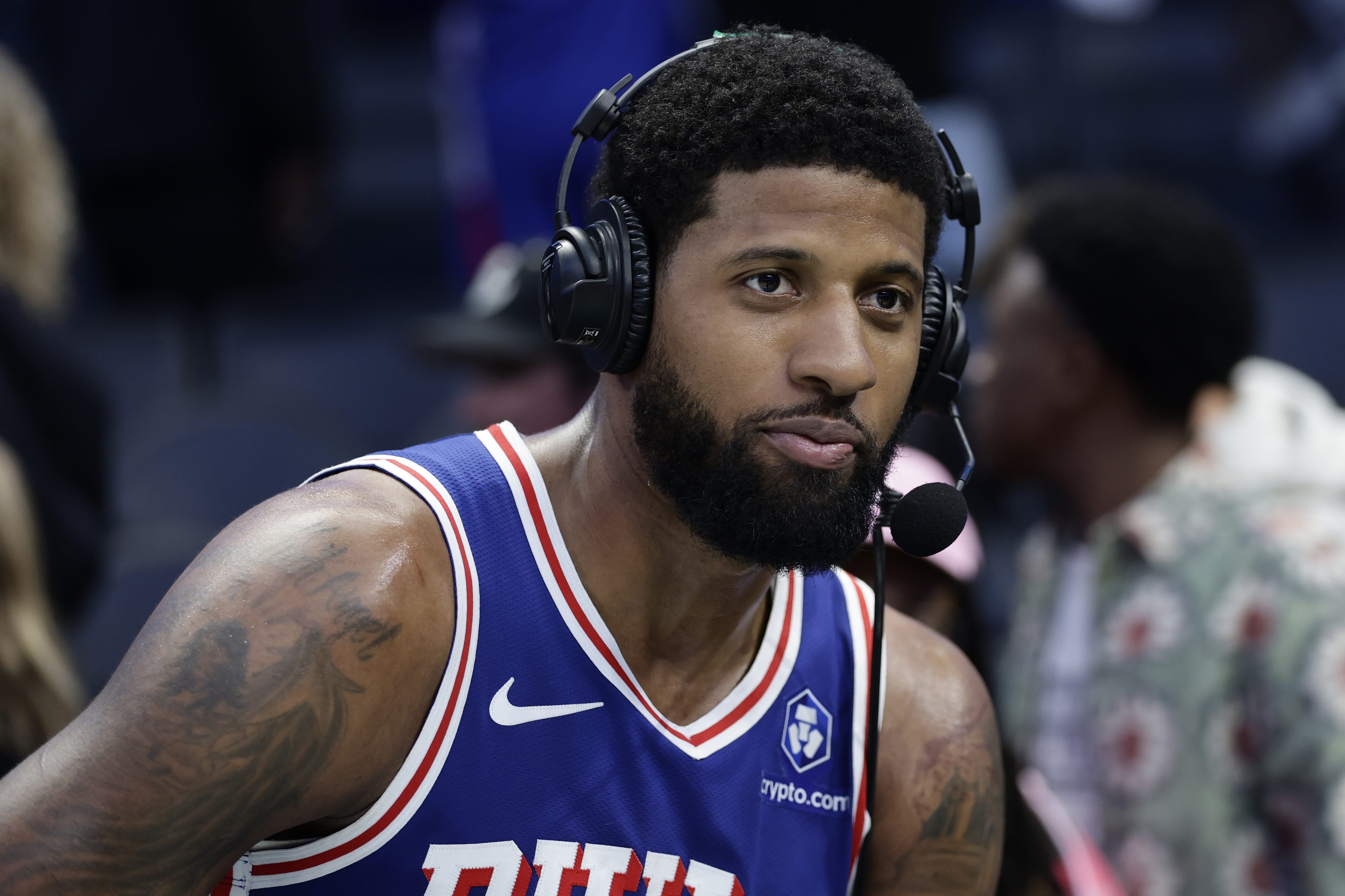 乔治谈76人球迷：在这里打球充满乐趣 我已完全融入其中